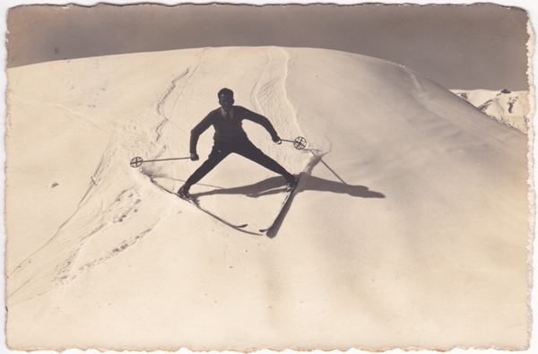 Mildred postcards Skierfront WEB